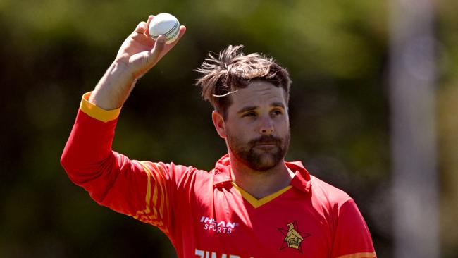 Zimbabwe's Ryan Burl acknowledges the crowd. Photo by William WEST / AFP