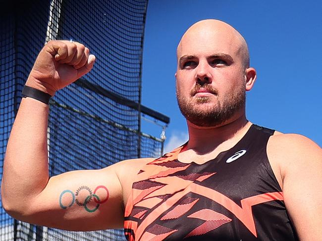 ADELAIDE, AUSTRALIA - APRIL 13: Mens' Discus Final. Matthew Denny of Queensland New Australian record throw of 69.35 during the 2024 Australian Athletics Championships at SA Athletics Stadium on April 13, 2024 in Adelaide, Australia. (Photo by Sarah Reed/Getty Images) (Photo by Sarah Reed/Getty Images)