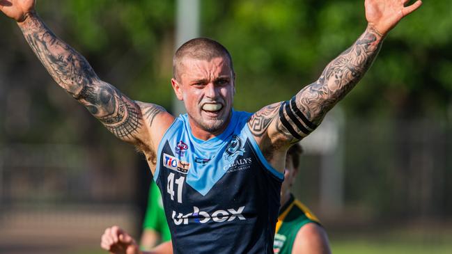 Tom Simpson playing for the Darwin Buffaloes against PINT in the opening round.