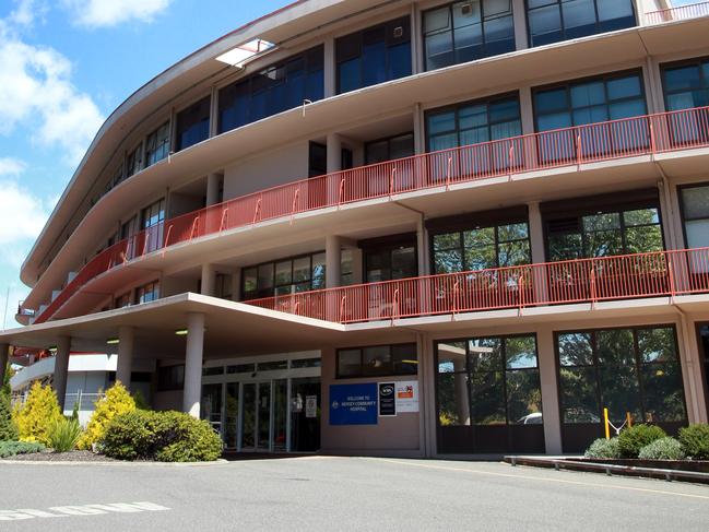 The Commonwealth-funded Mersey Community Hospital at Latrobe has been forced to close its emergency department.