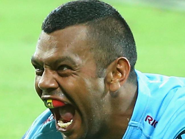 MELBOURNE, AUSTRALIA - FEBRUARY 20: Kurtley Beale of the Waratahs celebrates scoring a try during the round two Super Rugby match between the Rebels and the Waratahs at AAMI Park on February 20, 2015 in Melbourne, Australia. (Photo by Quinn Rooney/Getty Images)