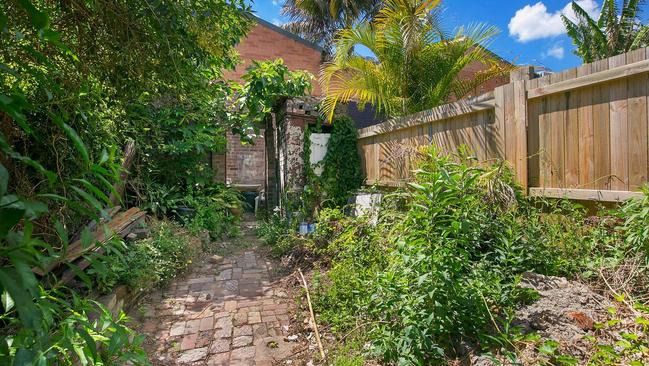 Redfern Terrace For Sale Unliveable Sydney Squatters House On Market