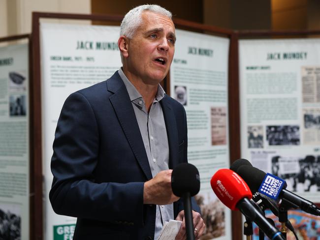 SYDNEY, AUSTRALIA - NewsWire Photos NOVEMBER 30, 2020: Michael Kaine National Secretary of the TWU speaks during a press conference about the Qantas staff cuts. Workers at 10 airports including Sydney will lose their jobs, which will now be outsourced to workers on less wages and conditions, Sydney Australia. Picture: NCA NewsWire / Gaye Gerard