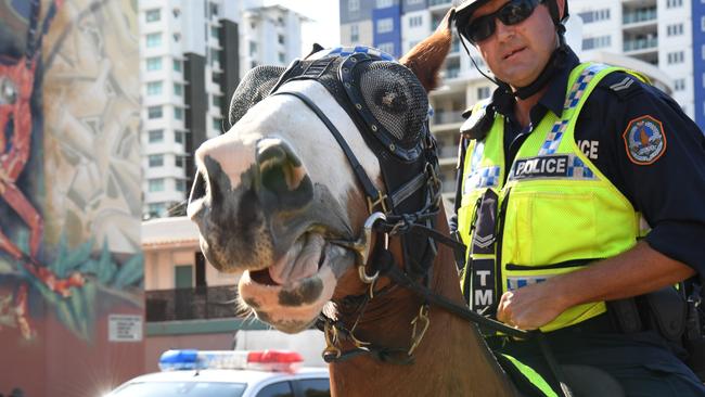 Police attend anti-mandate protests in Darwin on 20 Nov 2021. Picture: (A)manda Parkinson