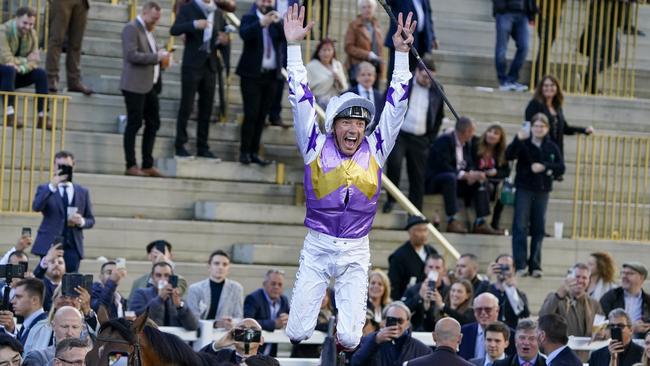 Frankie Dettori is one of the most famous jockeys in the world.