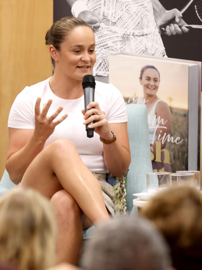 Ash Barty talks to Robert Craddock. Picture: Steve Pohlner