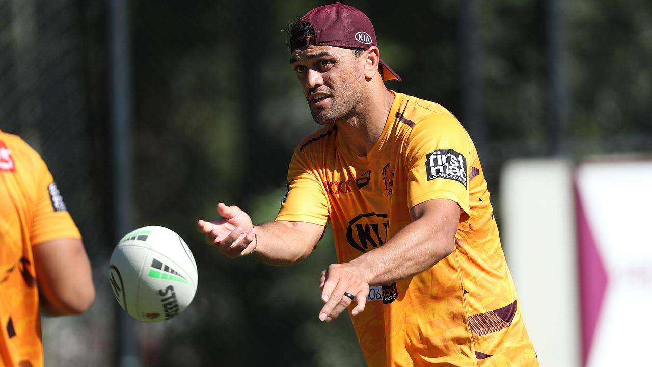 Karmichael Hunt has backed Kevin Walters to bring in a big name halfback. Photographer: Liam Kidston