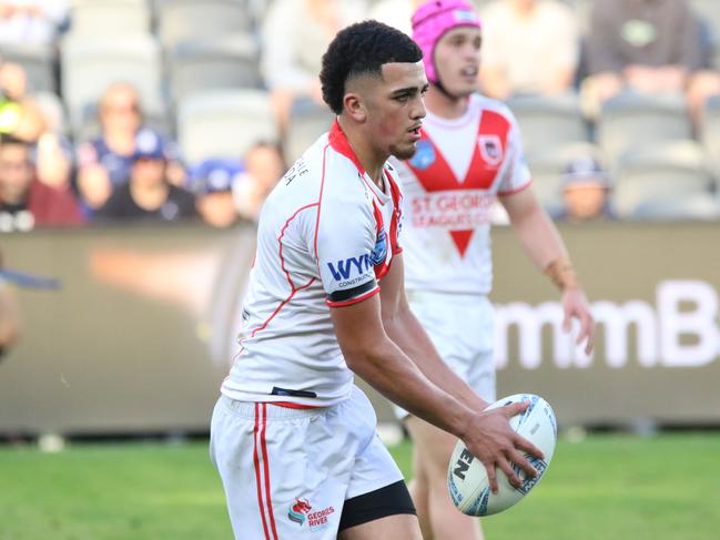 Shadi Hammoud takes a pass for Saints. Picture: Warren Gannon Photography