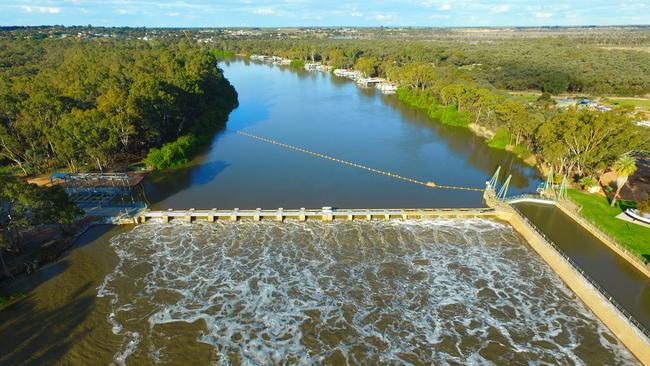 Murray River at Lock 5 near Renmark in 2016. Picture: Grant Schwartzkopff