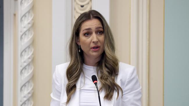 Laura Gerber, speaks at Question Time in QLD Parliament, Brisbane – on Friday 14th March 2025 – Photo Steve Pohlner