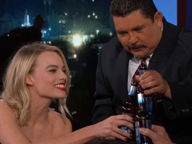 Margot Robbie showed Chris Pratt her party trick.