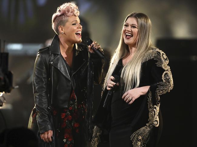 Pink and Kelly Clarkson perform onstage during the 2017 American Music Awards at Microsoft Theater on November 19, 2017 in Los Angeles, California. Picture: AP