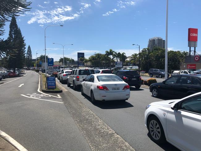 Traffic banked up at the QLD border on Wharf St, Tweed Heads.