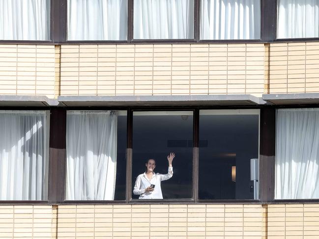 A woman in the quarantine hotel Holiday Inn at Melbourne Airport. Greens Senator Rachel Siewert says the federal government’s system needs upgrading. Picture: NCA NewsWire/Ian Currie