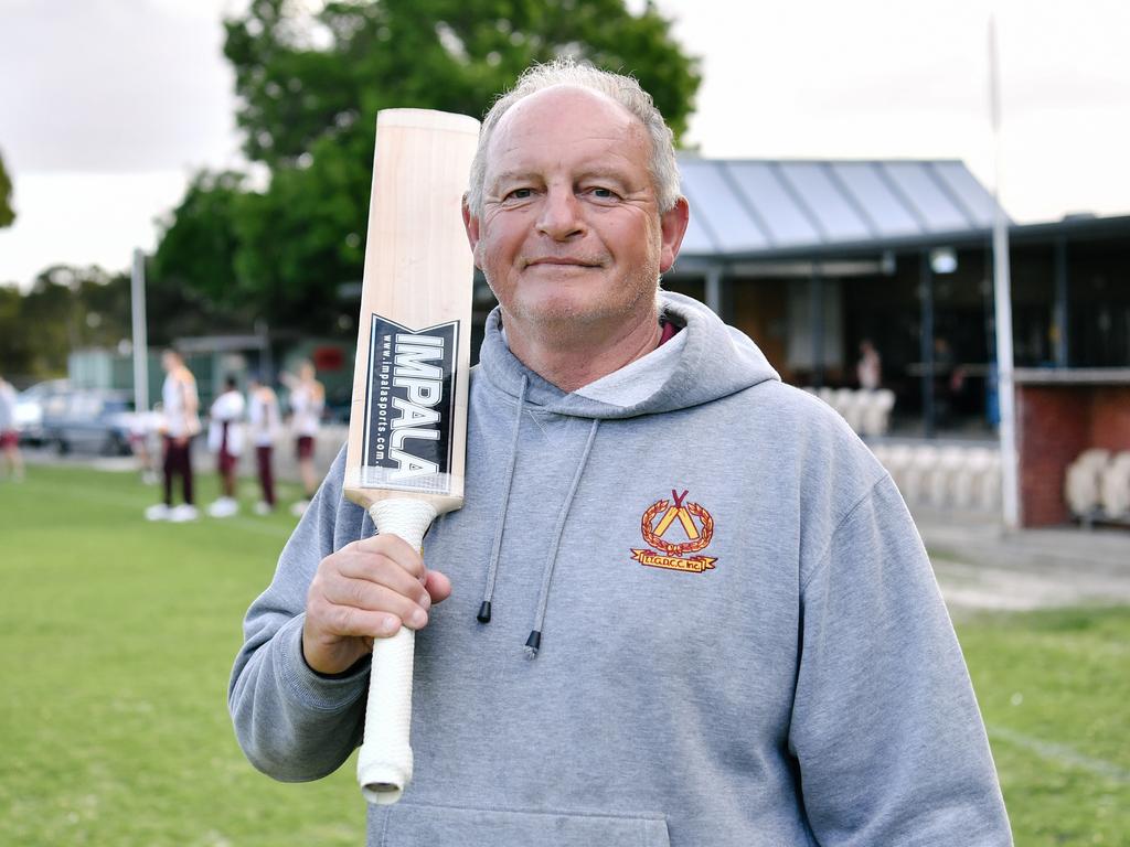 Former Australian cricketer Peter Sleep at a training session he is running at Tea Tree Gully Cricket Club on Thursday, October 12, 2017. (AAP Image/Morgan Sette)