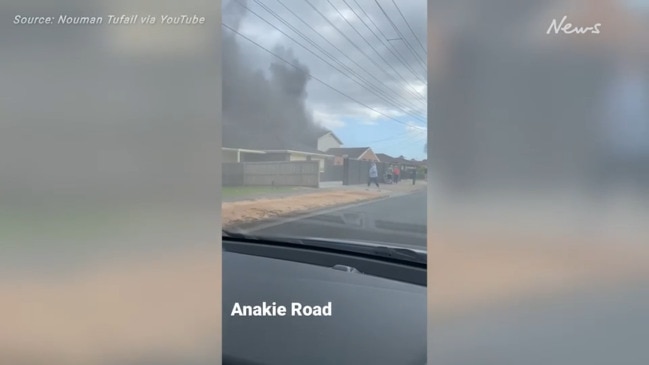 Fire destroys Geelong home