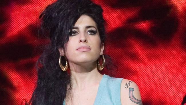 What’s On In Melbourne: Amy Winehouse Exhibition Set For Jewish Museum ...