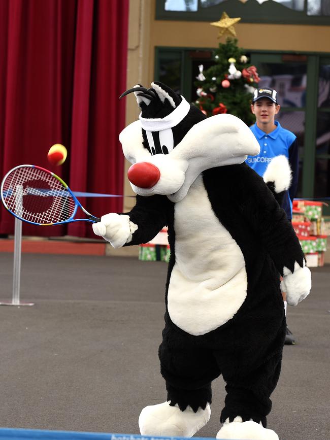 There will be no up-close selfies with Looney toons characters when MovieWorld reopens next month. Picture: AAP image, John Gass