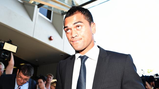 Karmichael Hunt was embroiled in a 2015 cocaine sting involving AFL and NRL players. (AAP Image/Dave Hunt)