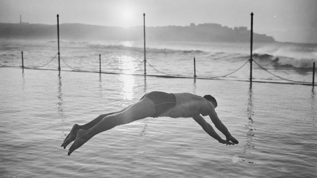 It could be a photo from today but was in fact Bondi Icebergs on 10 August 1946. Picture: NSW State Library