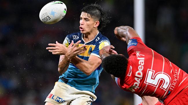 Jayden Campbell of the Titans competes for the ball during the round 10 NRL match between the Gold Coast Titans and the St George Illawarra Dragons at Suncorp Stadium, on May 14, 2022, in Brisbane, Australia. (Photo by Bradley Kanaris/Getty Images)