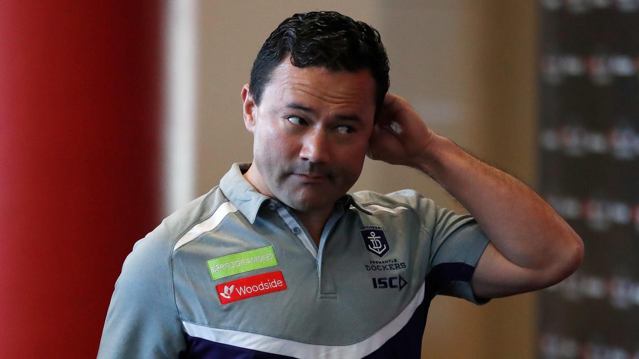 Fremantle football manager Peter Bell is set to arrive in Melbourne.