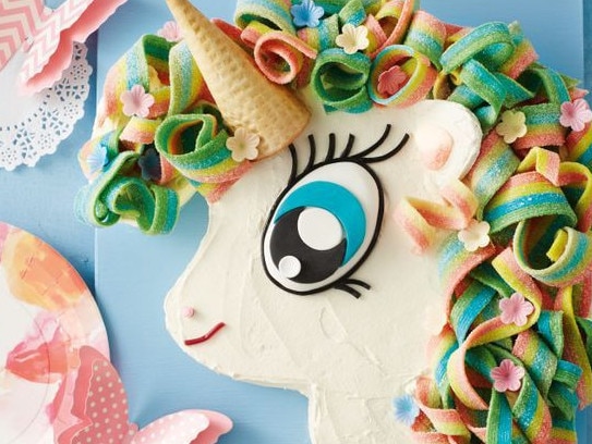 Sally the rainbow unicorn cake.