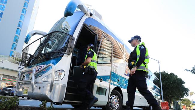 Queensland Police stop and turn Victorian vehicles around for a secondary check at the Griffith Street Coolangatta QLD/NSW Border Checkpoint Picture Scott Powick