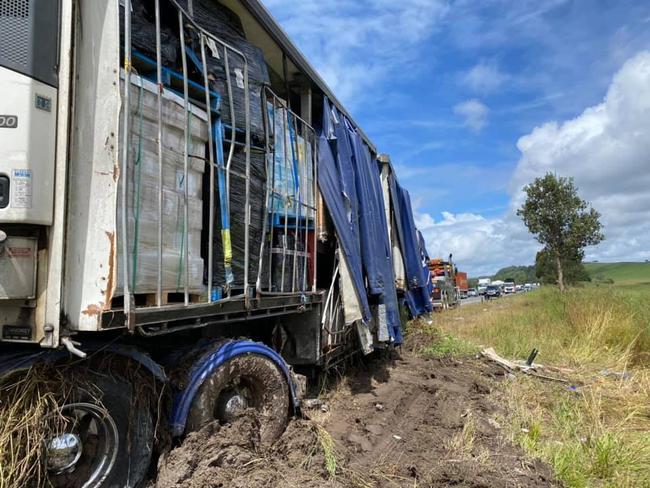 Major traffic delays are expected to continue as the clean up on the Pacific Highway is ongoing. 