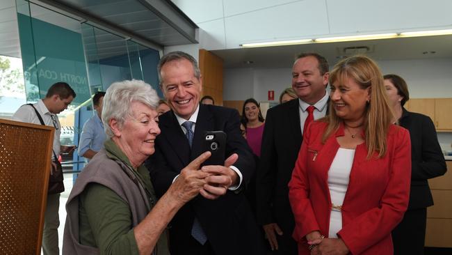 Opposition Leader Bill Shorten and Labor member for Richmond Justine Elliot meet  with locals during a visit to North Coast Radiology in Ballina, NSW. 