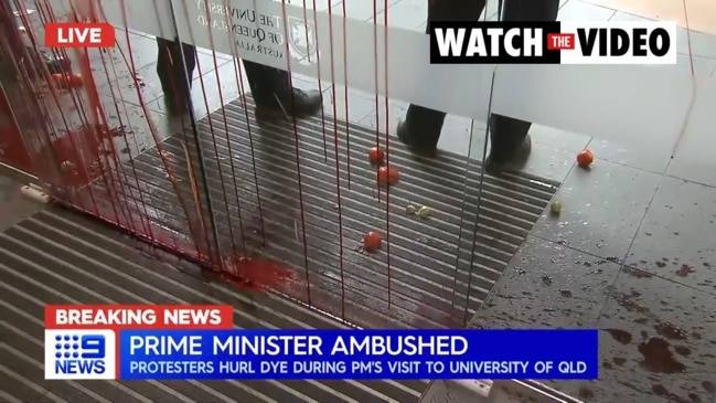 PM ambushed by protesters in Brisbane (9 News)