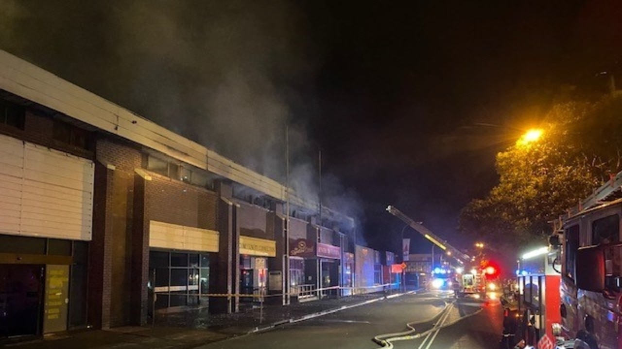 Henry St, Penrith: Fire in former Game Traders building | Daily Telegraph