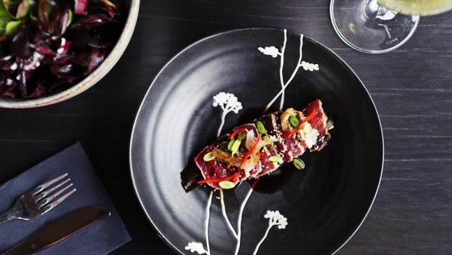 The Tuna Tataki — like all dishes — is presented on lovely crockery