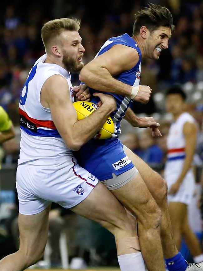 Jarrad Waite hits Jackson Trengove high.