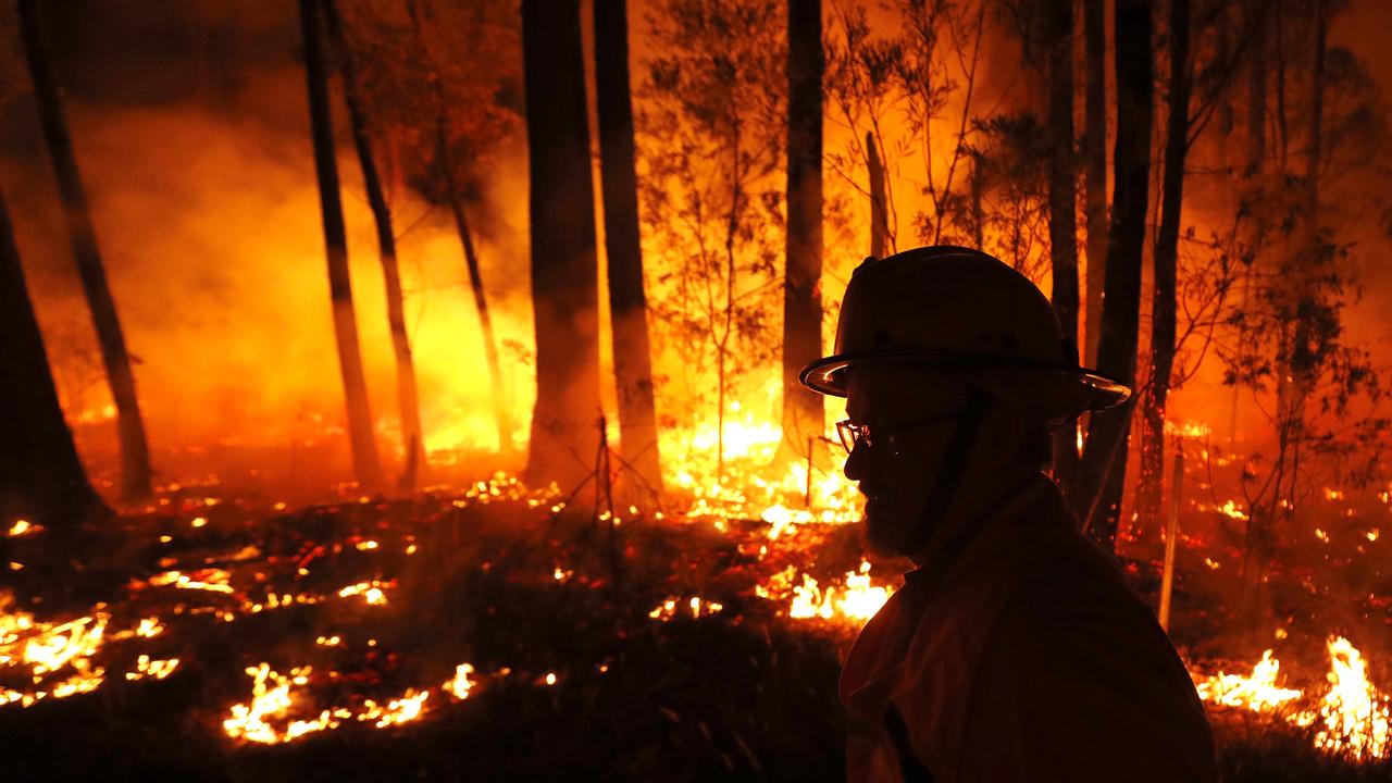 The Department of Environment, Land, Water and Planning and Country Fire Authority say crews are monitoring fires between the towns of Orbost and Lakes Entrance in East Gippsland. Photo by Darrian Traynor/Getty Images