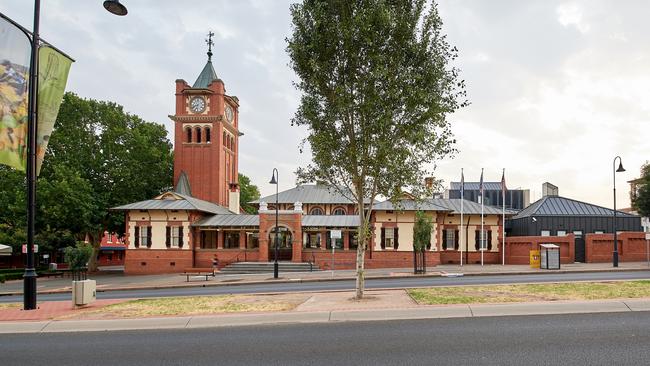 Wodonga residents Braydon Connor Johnstone, 25, and Ebony Kelly-Nelder, 27, will have to wait until March to learn their fate in Wagga District Court. Picture: Michael Frogley