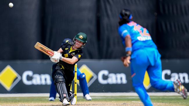 Beth Mooney anchored Australia’s innings with an unbeaten 71 off 54 deliveries.