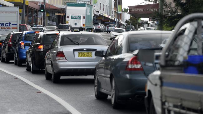 Heavy traffic at Pacific Highway, Wyong town centre. Picture:Peter Clark