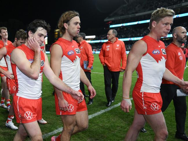 ADELAIDE, AUSTRALIA - AUGUST 03: Sydney  leave the ground after losing during the round 21 AFL match between Port Adelaide Power and Sydney Swans at Adelaide Oval, on August 03, 2024, in Adelaide, Australia. (Photo by Mark Brake/Getty Images)