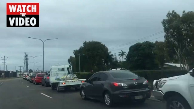 Massive queues for Covid testing in Townsville (7 News)