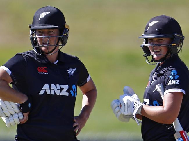 QUEENSTOWN, NEW ZEALAND - FEBRUARY 24: White Ferns Sophie Devine and Amelia Kerr during game five in the One Day International series between the New Zealand White Ferns and India at John Davies Oval on February 24, 2022 in Queenstown, New Zealand. (Photo by James Allan/Getty Images)