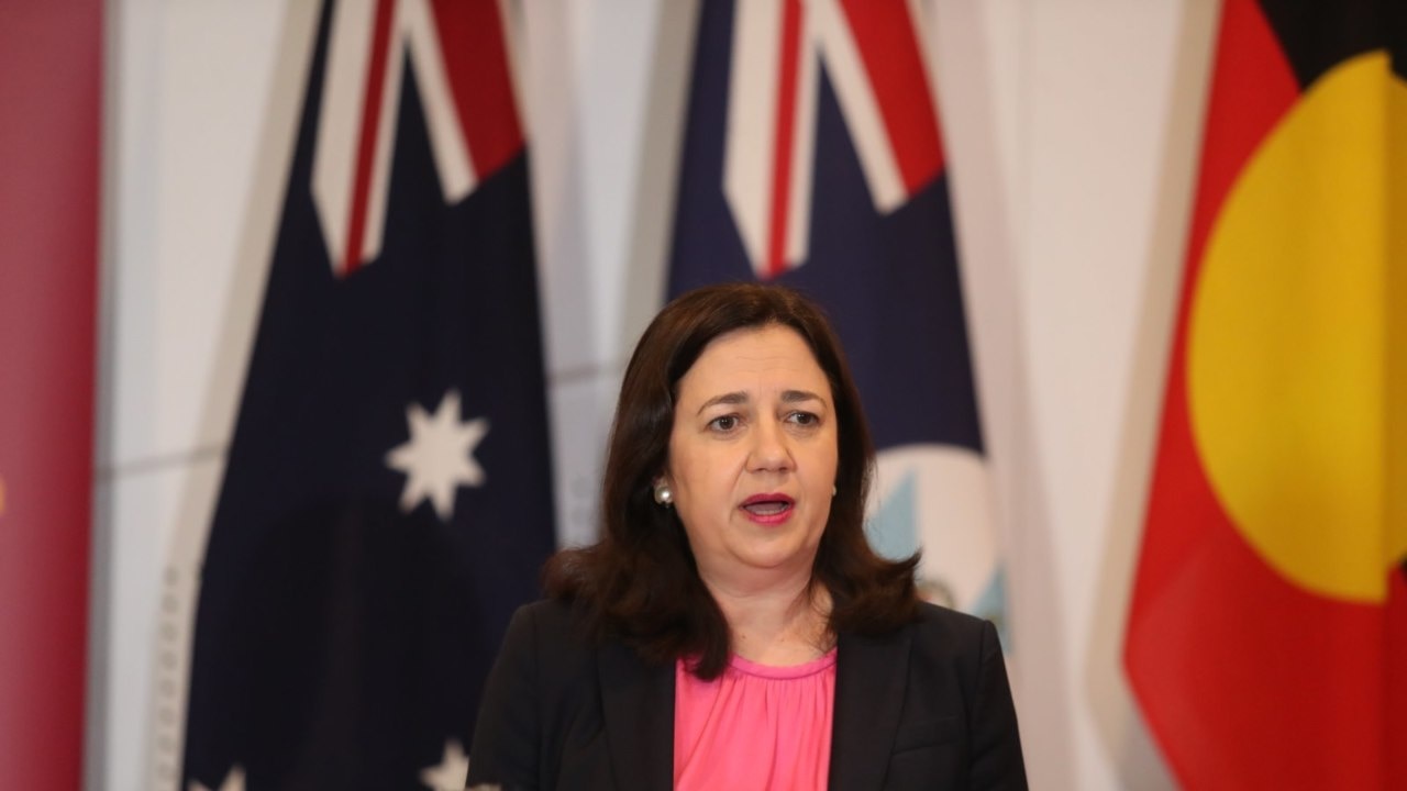 Palaszczuk takes aim at federal ministers as Qld records zero new cases of coronavirus