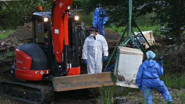 Police at the Parker St, Goodna, home. Picture: Picture: AAP/Richard Waugh