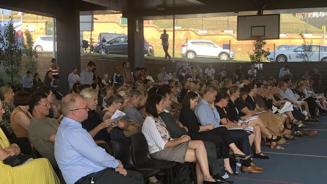 Parents and community members at the meeting at Newcastle East Public School. Pic Amy Ziniak