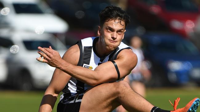 Classy Trent Cody kicked six goals for Narre Warren.