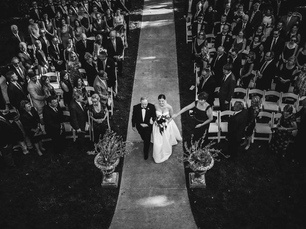 The Top 50 Wedding Photos of 2016 Curated by Junebug Weddings. Nearly 9,000 photos were submitted by photographers from 50 different countries to produce this year’s stunning collection of 50 images. Marissa Kaplan - Marissa Joy Photography