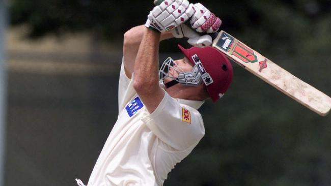 23/10/2001. Ashley Noffke sends one over slips on his way to making 73. Victoria v Queensland. Pura Cup. Punt Rd Oval. Cricket.