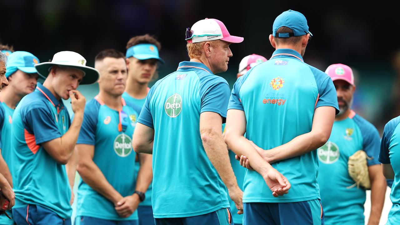 Australian coach Andrew McDonald speaks to his team before play on day one of the Third Test. Picture: Getty