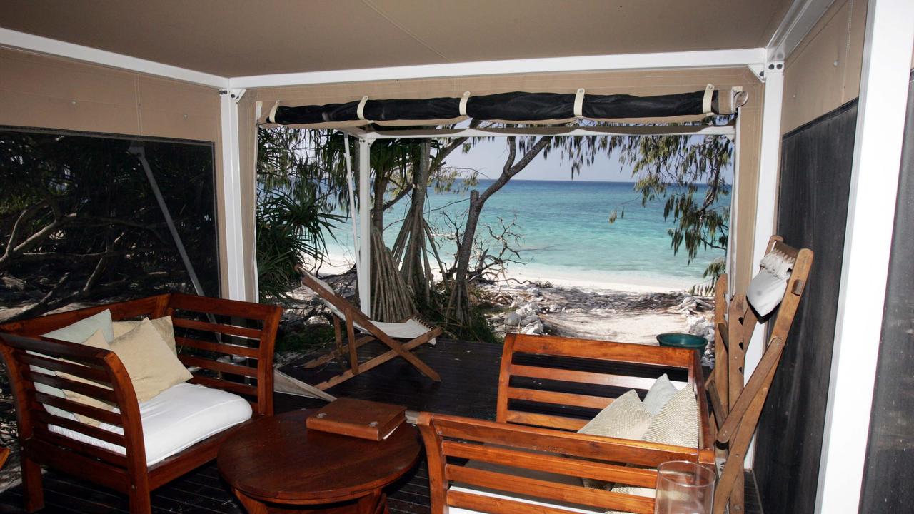 A Luxury tent that is a Common lounge on Wilson Island – Photo Steve Pohlner – Rep. Phil Hammond