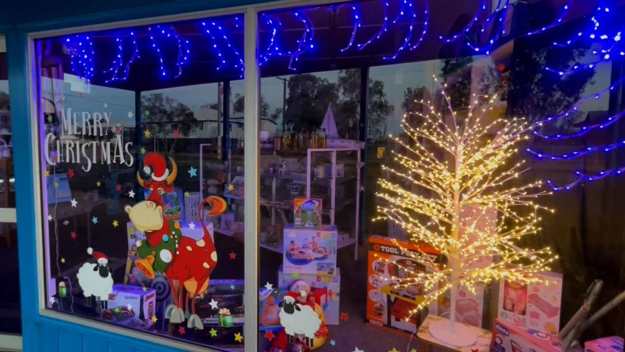 Quilpie Shire Council are embracing the festive spirit and gifting hundreds of Christmas lights to households and local businesses.